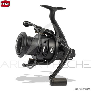 PENN Rival Longcast Black Reel